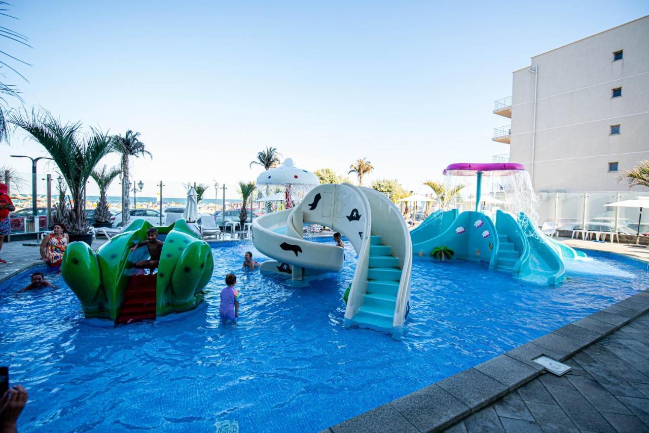 Apartment Katrina - Alezzi Beach - Sea View นาโวดาริ ภายนอก รูปภาพ