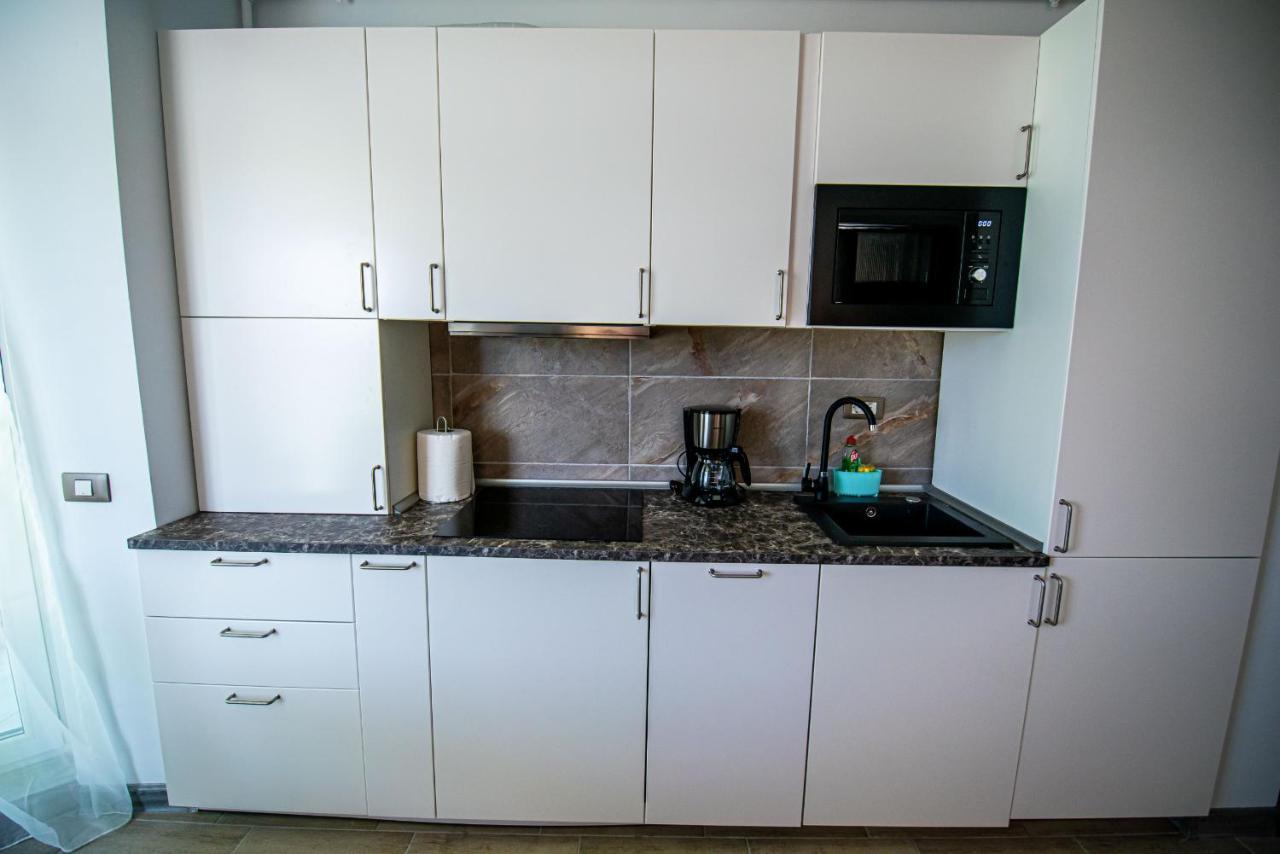 Apartment Katrina - Alezzi Beach - Sea View นาโวดาริ ภายนอก รูปภาพ